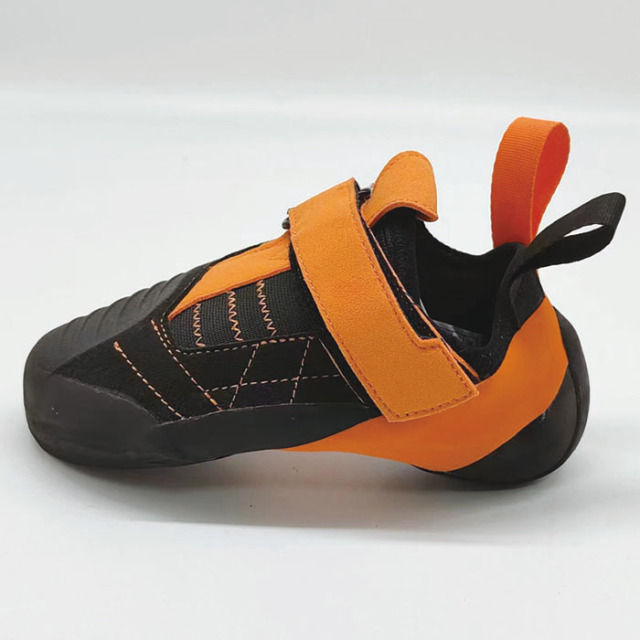Factory new design wholesale waterproof climbing shoes Anti-Slip climbing shoes Children Professional climbing shoes Manufacturers wholesale Non-slip comfortable climbing shoes Quality Climbing Shoes Climbing shoes for kids