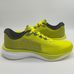Factory direct wholesale Breathable carbon plate running shoes Wear Resistant Sports shoes Outdoor running shoes High quality running shoes Fashion carbon plate running shoes professional running shoes