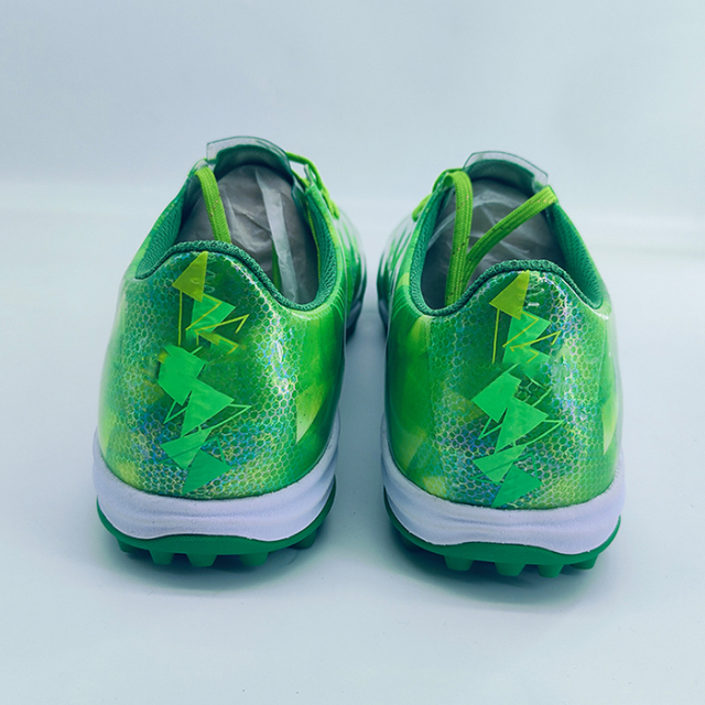Factory wholesale price Youth Sports Football Shoes Professional Sport Football Soccer Boots Shock absorbing Soccer shoes Good Quality Durable Fashion Club Training Soccer Shoes Hot Sale Custom Print Casual Sport Soccer wear-resistant Shoes