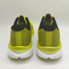 Factory direct wholesale Breathable carbon plate running shoes Wear Resistant Sports shoes Outdoor running shoes High quality running shoes Fashion carbon plate running shoes professional running shoes