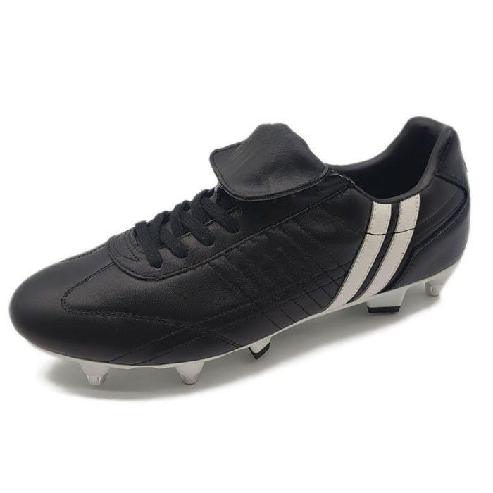 Fashionable Customize Professional multifunctional Breathable Soccer Sneakers Outdoor Professional Training Soccer shoes    Wholesale Hot Selling Lightweight Anti-Slip Rubber Sole Working Safety football Shoes professional training football sneakers