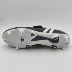 Fashionable Customize Professional multifunctional Breathable Soccer Sneakers Outdoor Professional Training Soccer shoes    Wholesale Hot Selling Lightweight Anti-Slip Rubber Sole Working Safety football Shoes professional training football sneakers