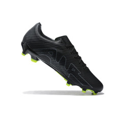 Football Boots Men Soccer Shoes Professional men Football Shoes Hot Selling Indoor Plastic Spike Soccer Boots Cleats Football Shoes For Men