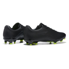 Football Boots Men Soccer Shoes Professional men Football Shoes Hot Selling Indoor Plastic Spike Soccer Boots Cleats Football Shoes For Men