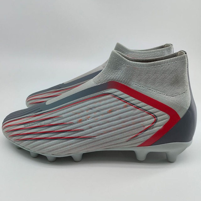 High Quality lightweight and shock-absorbing professional training shoes Outdoor Soccer Shoes Comfortable Football Shoes Outdoor Wholesale Professional Light Athletic Man Women Soccer Shoes Durable Sports competition shock-absorbing Soccer shoes