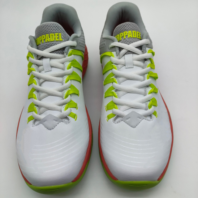 High Quality Casual Fashion Trendy Cricket shoes High Quality Custom Football Boots Wear-resistant Outdoor Soccer Shoes   High Quality Professional multifunctional Training Turf Soft Light Athletic Versatile casual retro multifunctional Cricket shoes