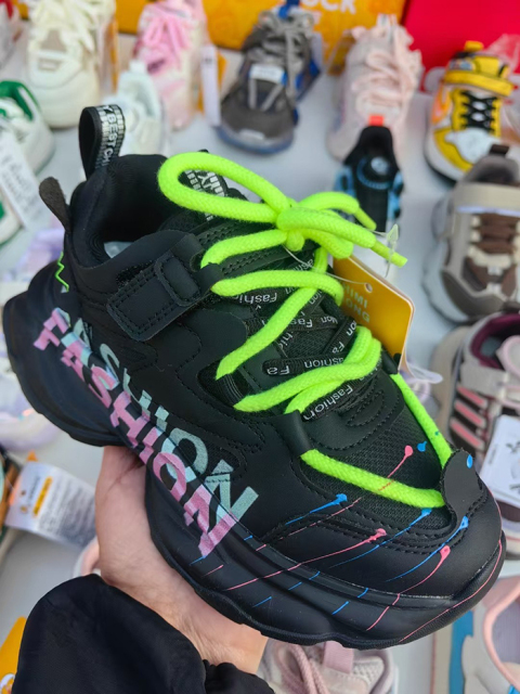 Simple elegant fashionable cool and stylish appearance new casual items for boys and girls in stock now available sports shoes dry comfortable breathable high-quality fabric children's walking sports shoes