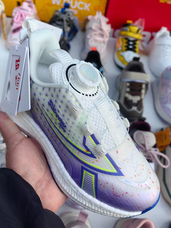 Simple elegant fashionable cool and stylish appearance new casual items for boys and girls in stock now available sports shoes dry comfortable breathable high-quality fabric children's walking sports shoes