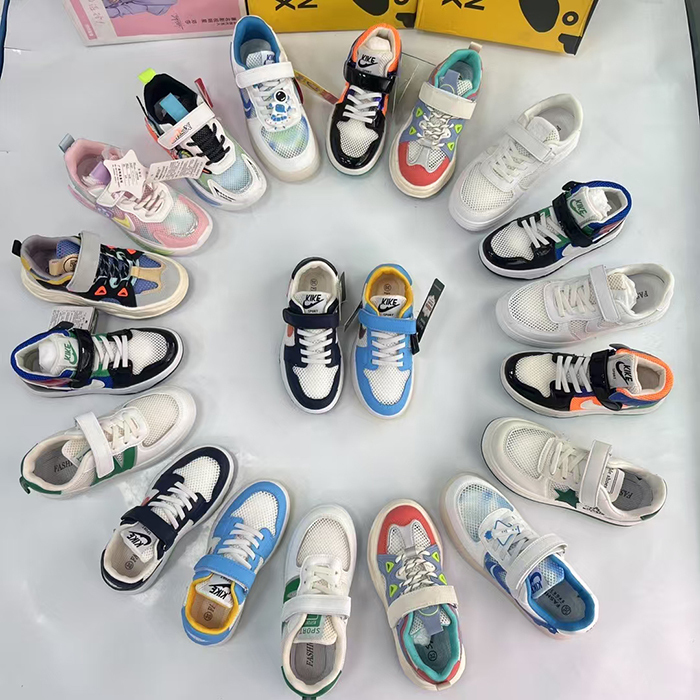 Children's daily convenient outdoor walking trend inventory sports shoes walking light and not bulky not rubbing feet spot wholesale walking comfortable and breathable high-quality fabric inside men's and women's leisure sports shoes