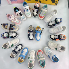 Children's daily convenient outdoor walking trend inventory sports shoes walking light and not bulky not rubbing feet spot wholesale walking comfortable and breathable high-quality fabric inside men's and women's leisure sports shoes