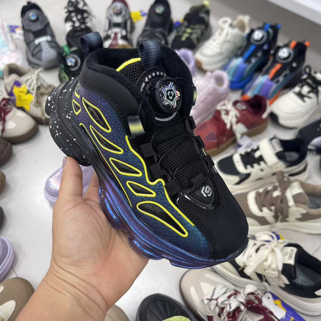 New Children's Sports Shoes Single Shoes Children's Board Shoes Spring and Autumn Breathable Children's Board Shoes Children's Color blocked Spring Children's Korean Edition Casual Board Shoes Children's Sports Shoes