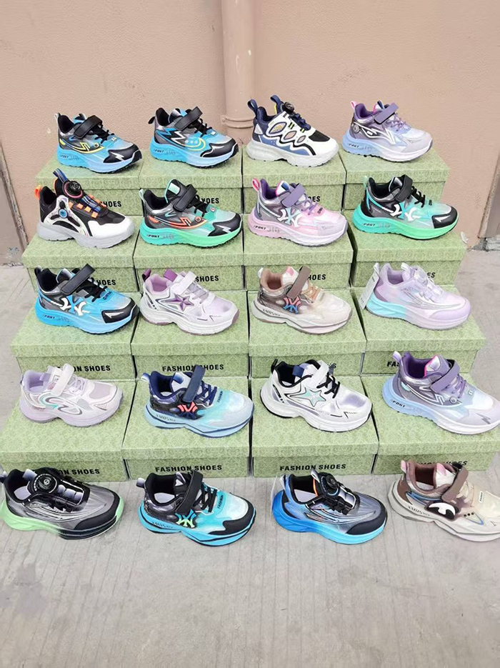 Children's sports shoes casual running shoes outdoor running shoes mesh breathable Student shoes children's sports shoes boys' moral training shoes leather soft sole fashionable and versatile girls' casual shoes