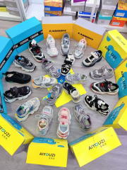 Children's shoes children's sports shoes boys' outdoor hiking and mountaineering shoes Korean version girls' ugly and cute shoes children's sports shoes breathable mesh shoes boys' soft soled running shoes girls' and children's Forrest sports shoes