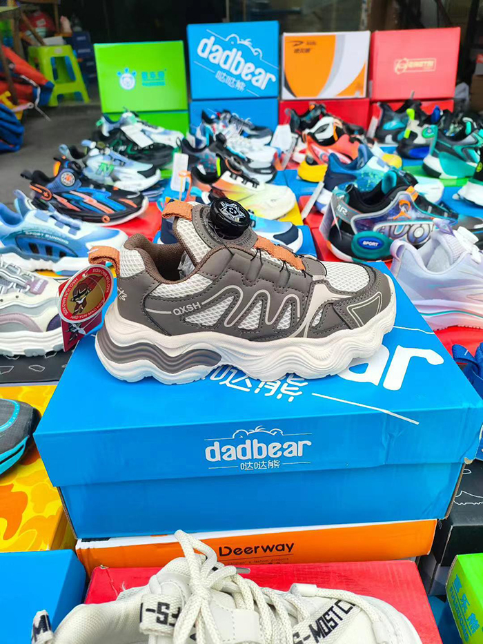 Children's sports shoes princess shoes children's Student shoes soft soled anti slip boys' leather surface two cotton shoes boys' shoes new boys' and girls' running shoes summer single mesh breathable children's sports shoes