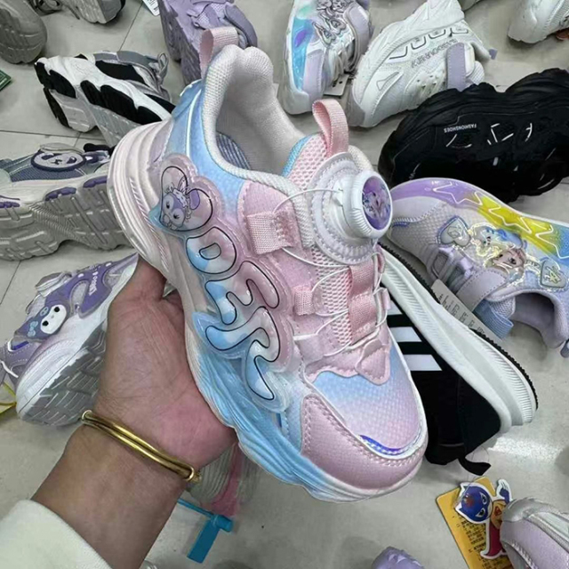 Inventory Children's sports shoes with good workmanship and details  stylish and comfortable  not stuffy  Suitable for boys and girls to go to school and exercise  Versatile casual sports shoes for daily wear