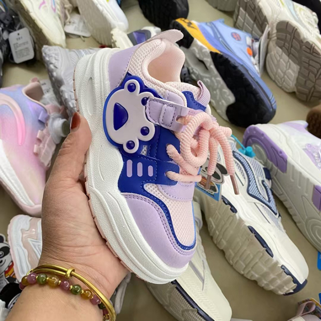 Wholesale outdoor children's sports shoes with beautiful styles comfortable fit versatile quality exquisite appearance delicate fabric and popular fashion and atmospheric sports shoes for both boys and girls