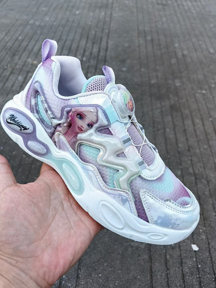 Children's sports shoes with lightweight and comfortable soles fresh and beautiful colors and styles designed specifically for boys and girls easy to put on and take off slip resistant and lightweight