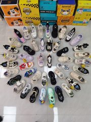 Wholesale explosive and versatile cool sports shoes are loved by both boys and girls for their appearance They have anti slip protection and are safe for children's feet  They use high-quality fabrics and are affordable for children's sports shoes