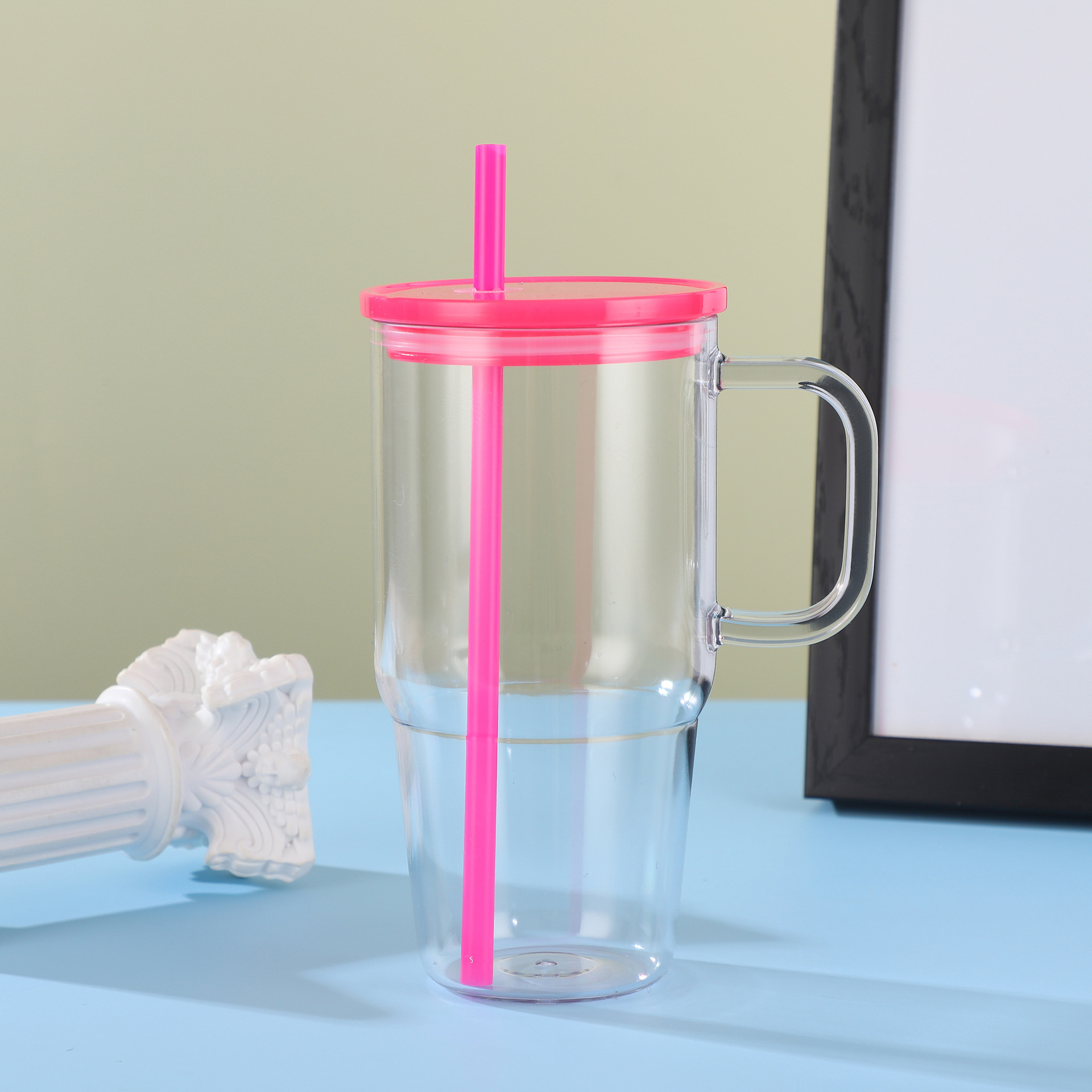 RTS CHINA 20oz plastic cups with colorful lids and straw  Portable outdoor water bottle