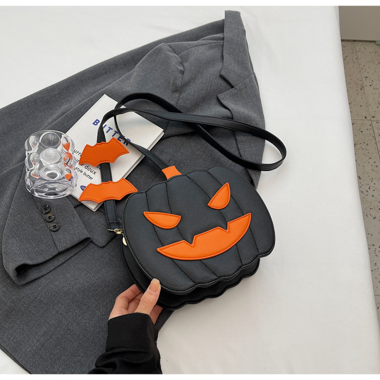 RTS CHINA  Hollaween style PU shoulder bag，Halloween Pumpkin Bag