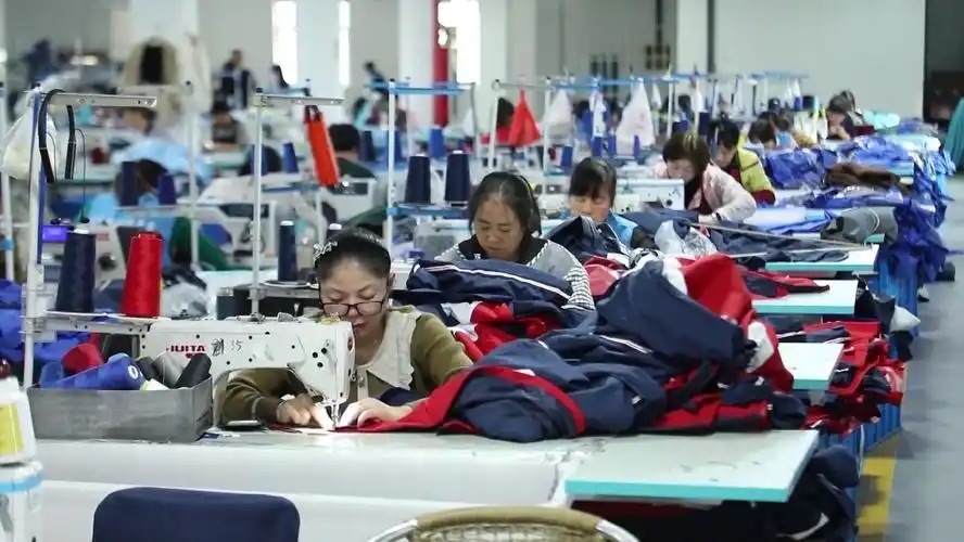 outdoor jacket sewing workshop