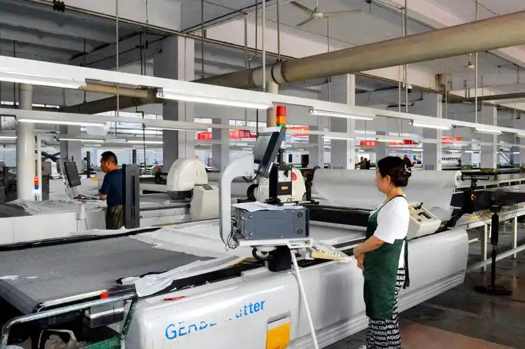 fabric cutting machine