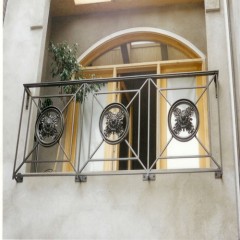 iron balcony guardrail/ventana de tiara/fenêtre de diadème