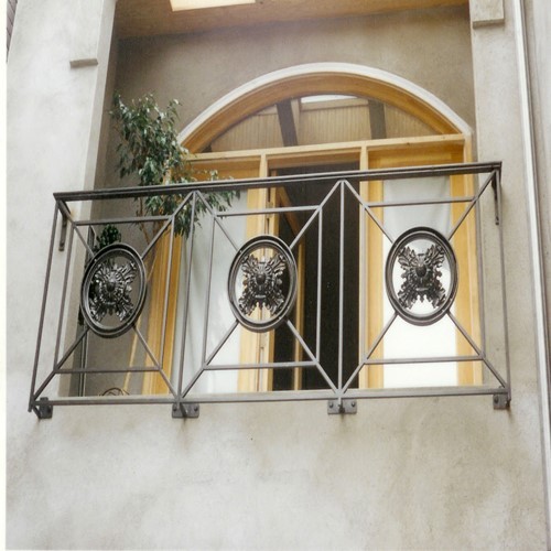 iron balcony guardrail/ventana de tiara/fenêtre de diadème