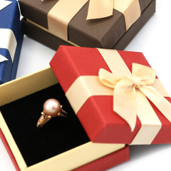 Latest Design Adorable Wholesale Jewelry Gift Paper Box