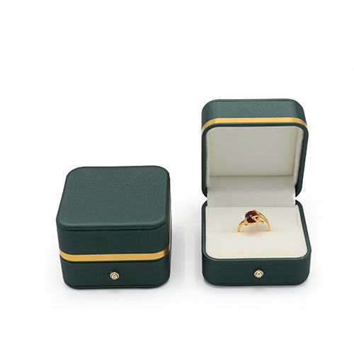High-Grade PU Leather Ring Box With Gold Strap Decoration