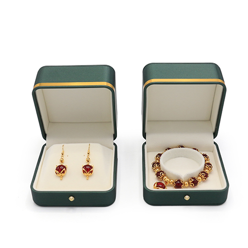 Newest Style PU Leather Bracelet Box With Gold Strap Decoration