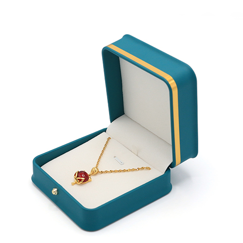 Latest Design PU Leather Pendant Box With Gold Strap Decoration