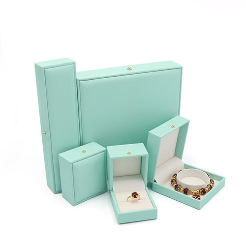 Light Green Fashion Jewelry Gift Ring Necklace Bracelet Box