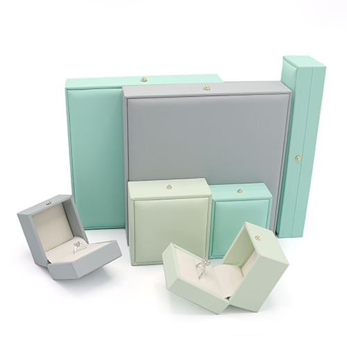 Light Green Fashion Jewelry Gift Ring Necklace Bracelet Box