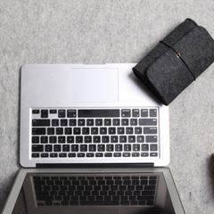 Multifunctional travel digital cable storage bag lightweight felt travel electronic accessories organizer pouch