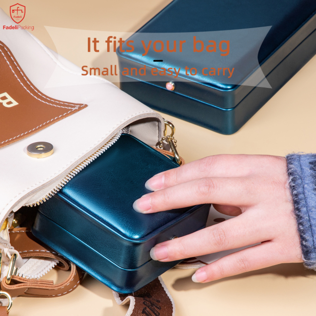 Essential details Brand Name: FADELI Place of Origin: Guangxi, China Model Number: FADELI2036 Jewelry Boxes Material: PU leather Name: jewelry box with logo-ring box Material: PU Leather Size: 59*59*50 Color: Customized Color Weight: 57g Logo: Customized