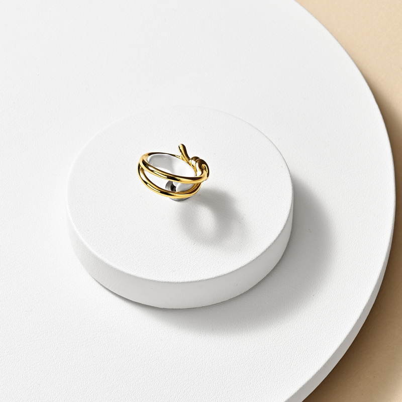 FADELI New Arrival Original White PU Leather Jewelry Display Set for Rings Earrings Display Rack