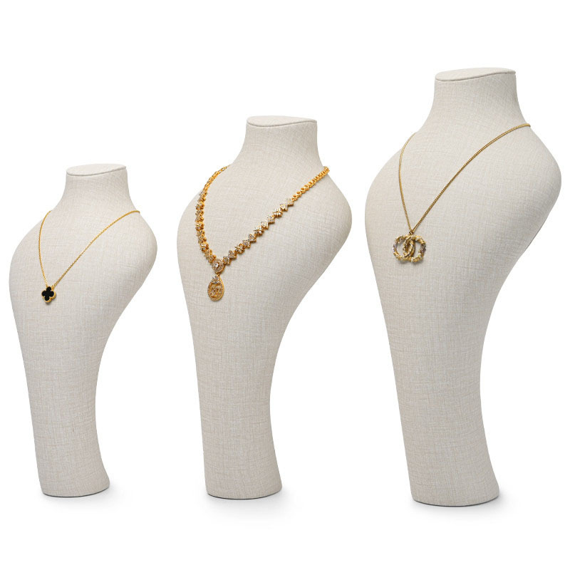 FADELI Custom New Creamy White PU Leather Jewelry Display Pendant Necklace Mannequins Elegant Shopwindow Jewelry Display Stand