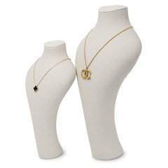 FADELI Custom New Creamy White PU Leather Jewelry Display Pendant Necklace Mannequins Elegant Shopwindow Jewelry Display Stand