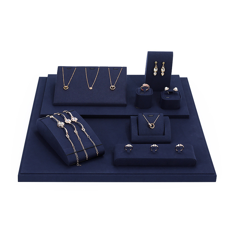 FADELI Luxury Dark Blue Microfiber Jewelry Display Props Wholesale Necklace Bracelet Gold Jewelry Store Window Jewellery Display Set