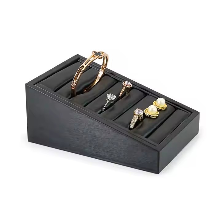 FADELI New Jewelry Display Stand Rack Ladder Shaped Pu Leather Jewelry Display Props for Bracelet Rings