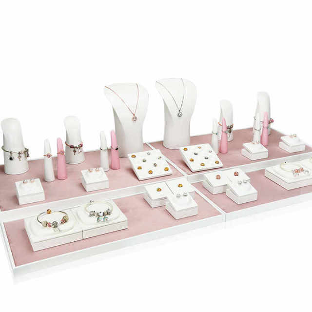 Luxury Ultra-fine Fiber Necklace Ring Bracelet and Earring Display case Black and Beige Jewelry Display