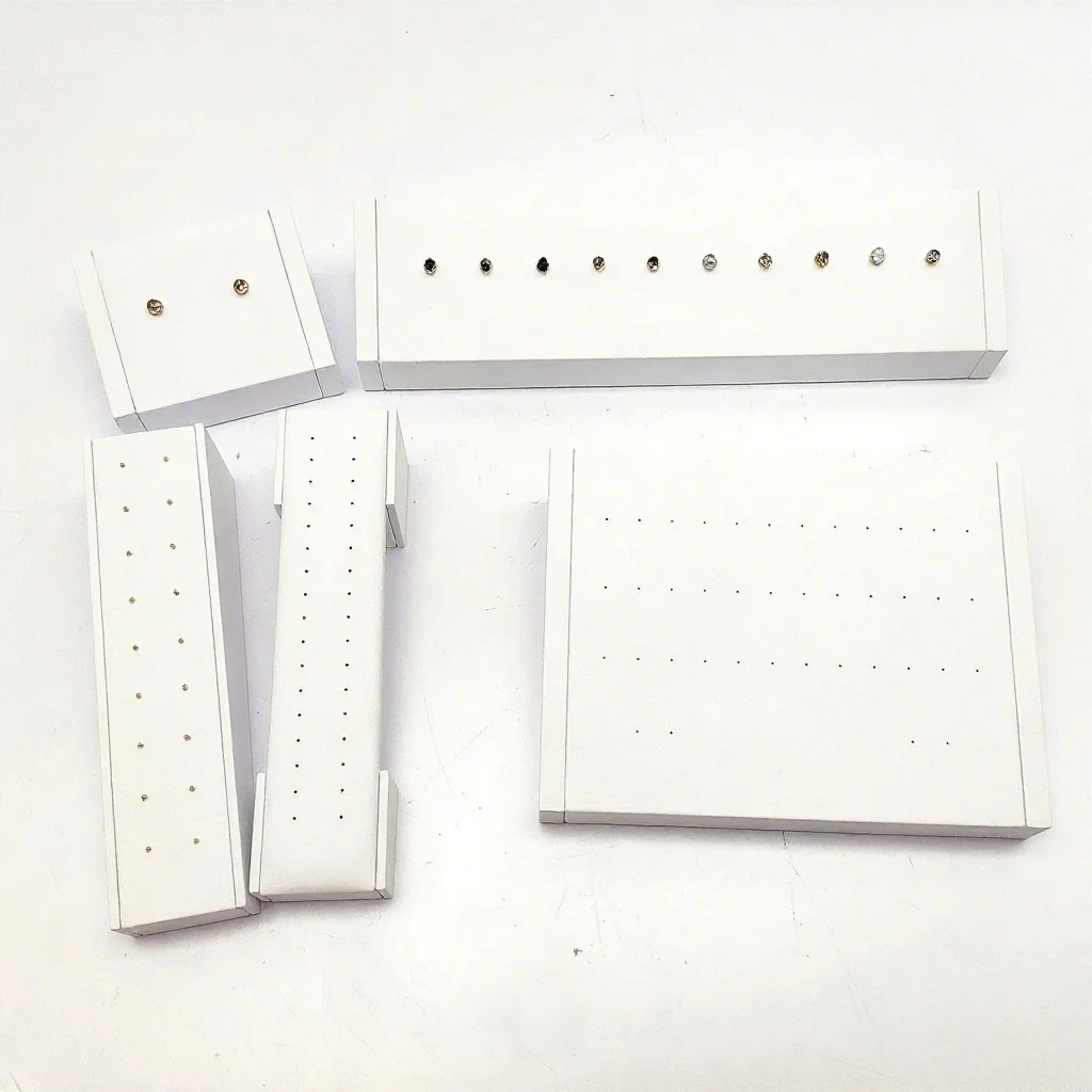 FADELI Factory Custom Piercing Jewelry Display White Pu Leather Stud Earring Display Stand with Silkscreen Gold logo Ring Display