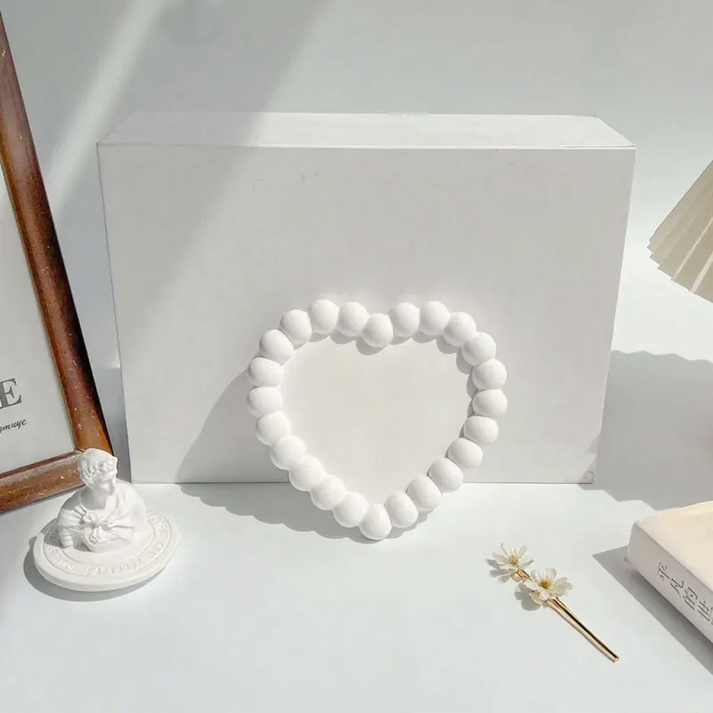 FADELI 2025 New Luxury White Jewelry Display Plate Earring Tray Irregular Shape Round Photography Props