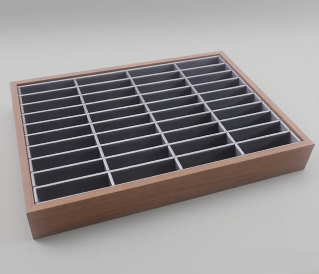 FADELI Wholesale Custom High-End Wooden Bangle Jewelry Display Tray Luxury Show Tray for Women's Jewelry Container