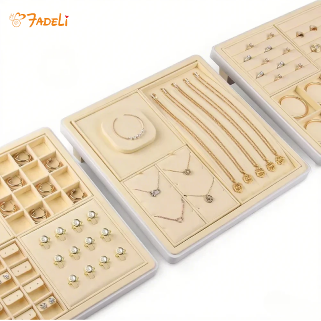 FADELI Beige Microfiber Jewelry Earring Display Tray Jewellery Display Stands Sets Exhibition Display Stand for Jewellery