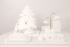 Simple and fashionable display props for plaster jewelry