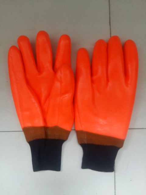Insulated PVC dipped for cold protection gloves