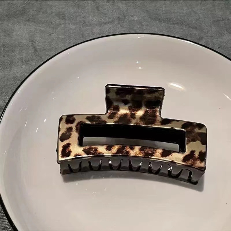 Cross border printing plastic hairpin leopard square hollow grip clip summer high sense large shark clip hair accessories wholesale