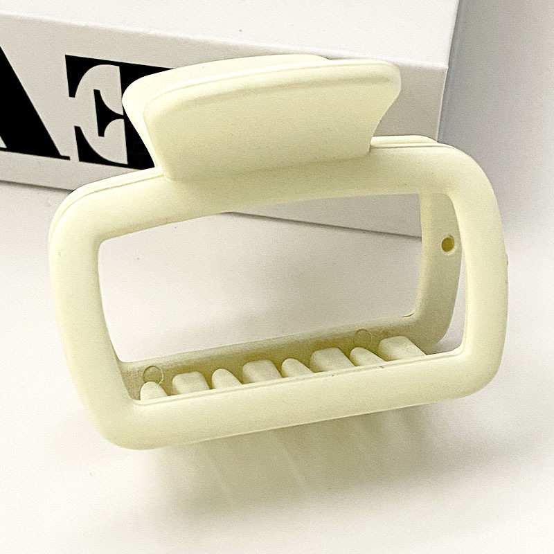 Cross border printing plastic hairpin leopard square hollow grip clip summer high sense large shark clip hair accessories wholesale